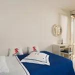 ホテル Hotel Ambasciatori Beach Front Breakfast E Brunch Xxl Fino Alle 12 30 ミザーノ・アドリアーティコ