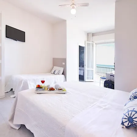 Hotel Ambasciatori Front Breakfast E Brunch Xxl Fino Alle 12 30 3*