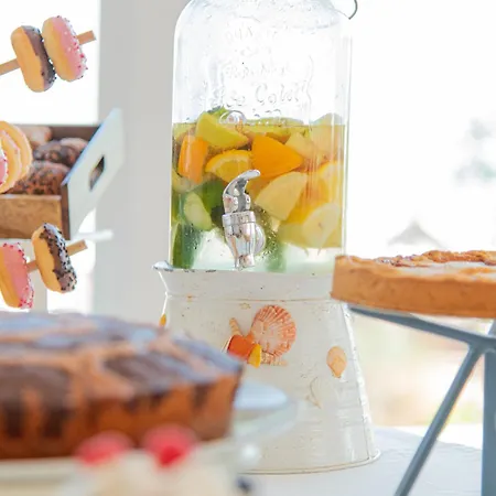 Hotel Ambasciatori Beach Front Breakfast E Brunch Xxl Fino Alle 12 30 ミザーノ・アドリアーティコ