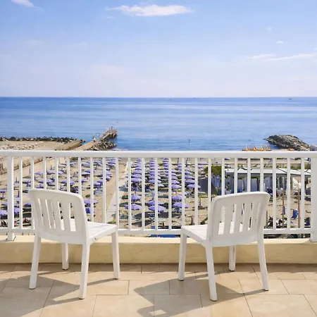 Ambasciatori Front Breakfast E Brunch Xxl Fino Alle 12 30 Hotel 3*