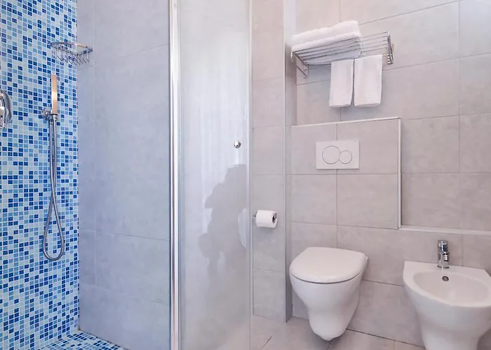 Ambasciatori - Front -breakfast Xxl & Brunch Until 12 30pm