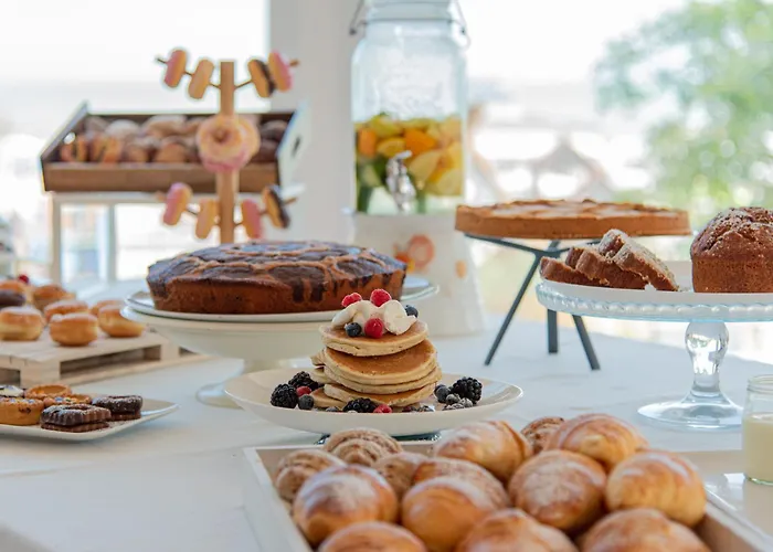 Ambasciatori - Front -breakfast Xxl & Brunch Until 12 30pm فندق ميسانو ادرياتيكو