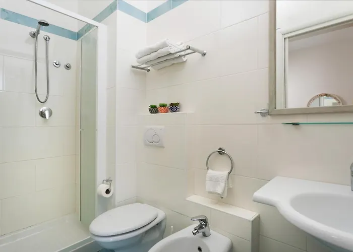 Ambasciatori - Front -breakfast Xxl & Brunch Until 12 30pm